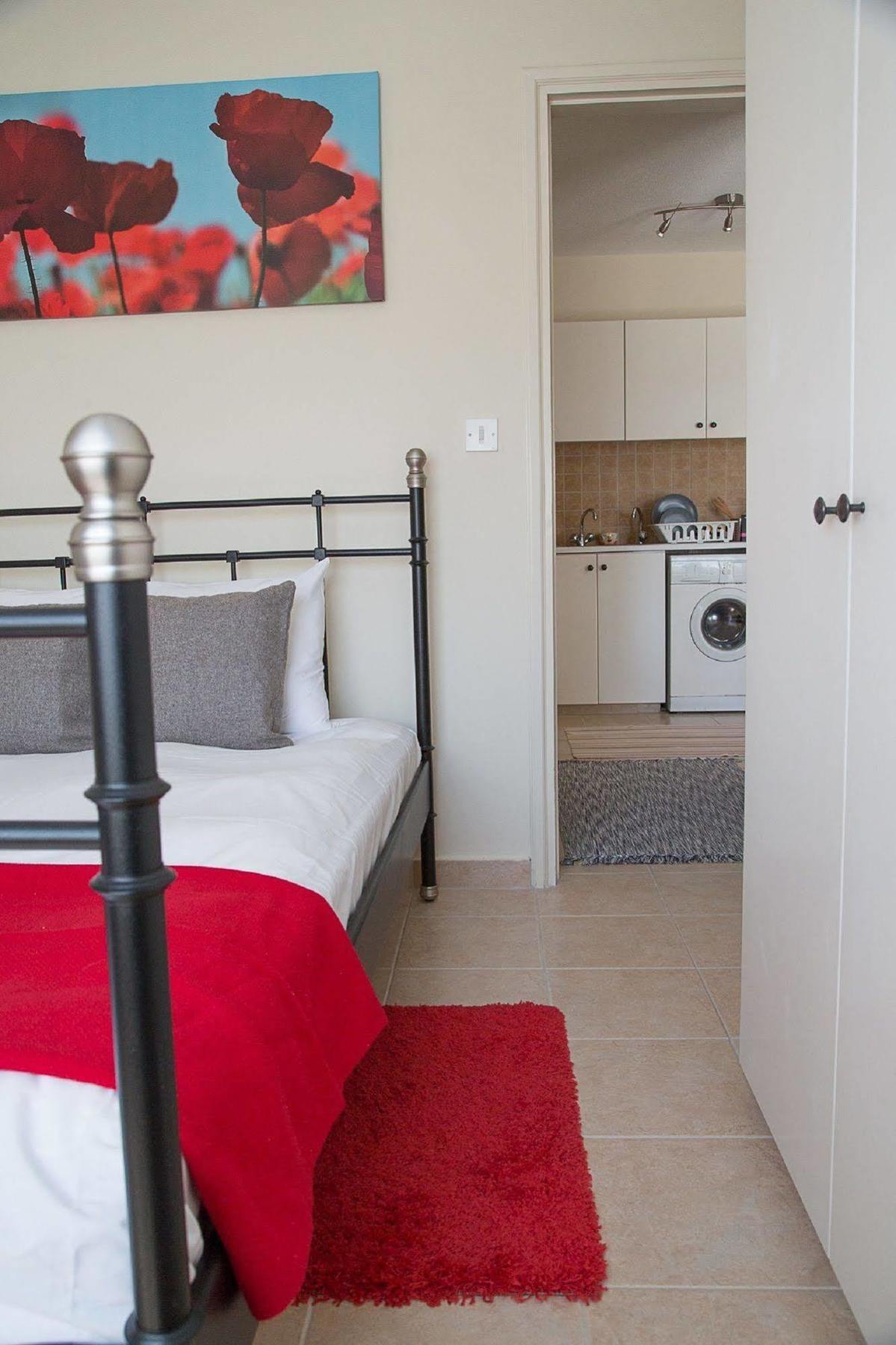 Paphos Love Nest Apartment Екстериор снимка