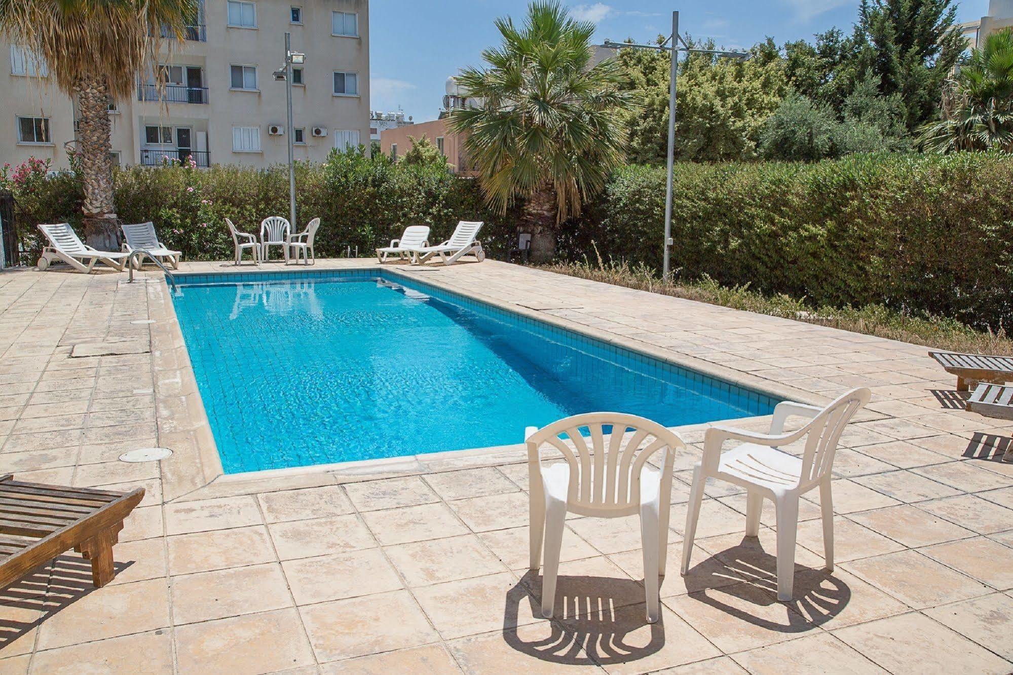 Paphos Love Nest Apartment Екстериор снимка